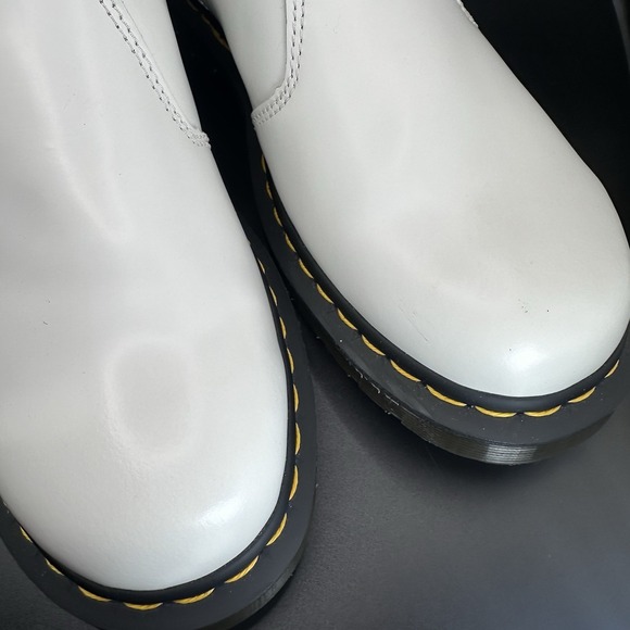 Doc Martens 2976 Yellow Stitch Smooth Leather Chelsea Boots Women's Sz 10 Mens 9 - Picture 13 of 14